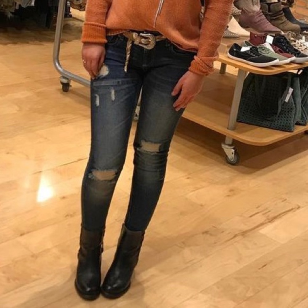 MISS ME standard skinny jean